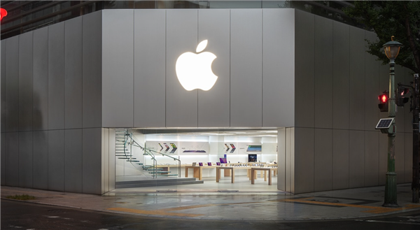 Apple心斎橋店